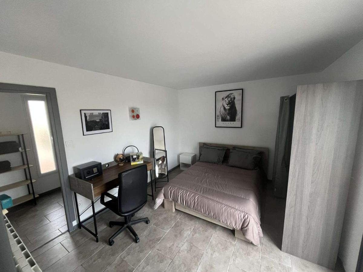 Superbe Appartement Avec Piscine Et Spa Privatif Villeneuve-les-Beziers Bagian luar foto