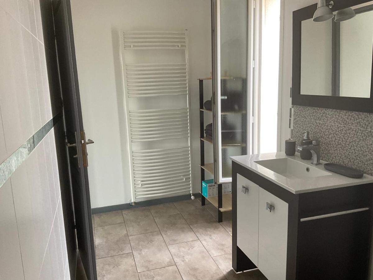 Superbe Appartement Avec Piscine Et Spa Privatif Villeneuve-les-Beziers Bagian luar foto